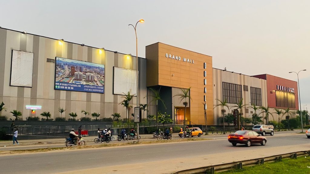 Carrefour Market Douala Grand Mall