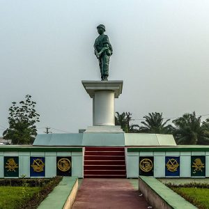 Monument-du-Soldat-camerounais-inconnu Monument-du-Soldat-camerounais-inconnu
